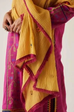Sunira Designs Yellow Gulzaar Frayed Stole -Inca Sales Store 2222323sg47 3