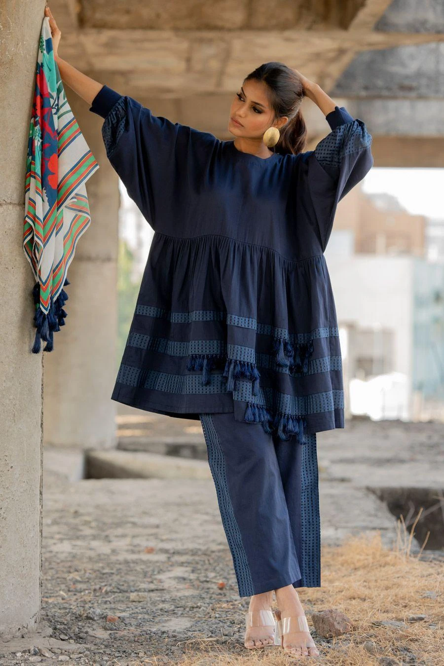 Pooja Keyur White Paradise Scarf 6 Pooja Keyur White Paradise Scarf - Image 4