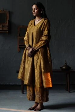 Shorshe Vintage Gold Tissue Dupatta