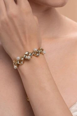 Isharya Amara Mirror Pearl Bracelet