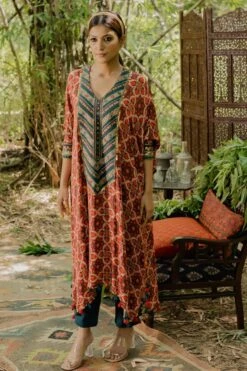 Pooja Keyur Meraki Aari Embroidered Kaftan Set -Inca Sales Store 2301pk01 2