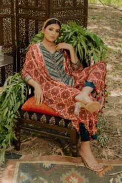 Pooja Keyur Meraki Aari Embroidered Kaftan Set -Inca Sales Store 2301pk01 4