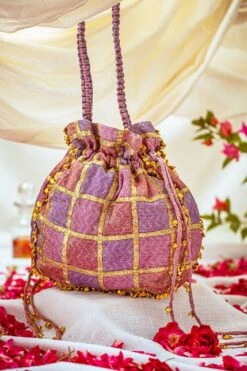 Itrh Lubhavana Potli