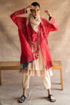 Swatti Kapoor Red Chanderi Mul Tasseles Scarf