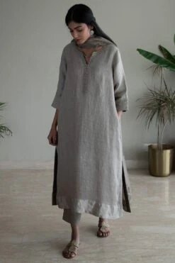 Shorshe Taupe Block Printed Dupatta