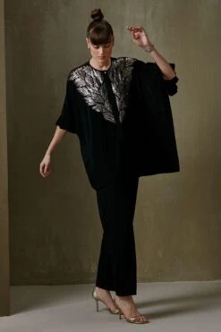 Namrata Joshipura Black Floral Embroidered Kaftan Set 9 Namrata Joshipura Black Floral Embroidered Kaftan Set -Inca Sales Store 2411nj13 3