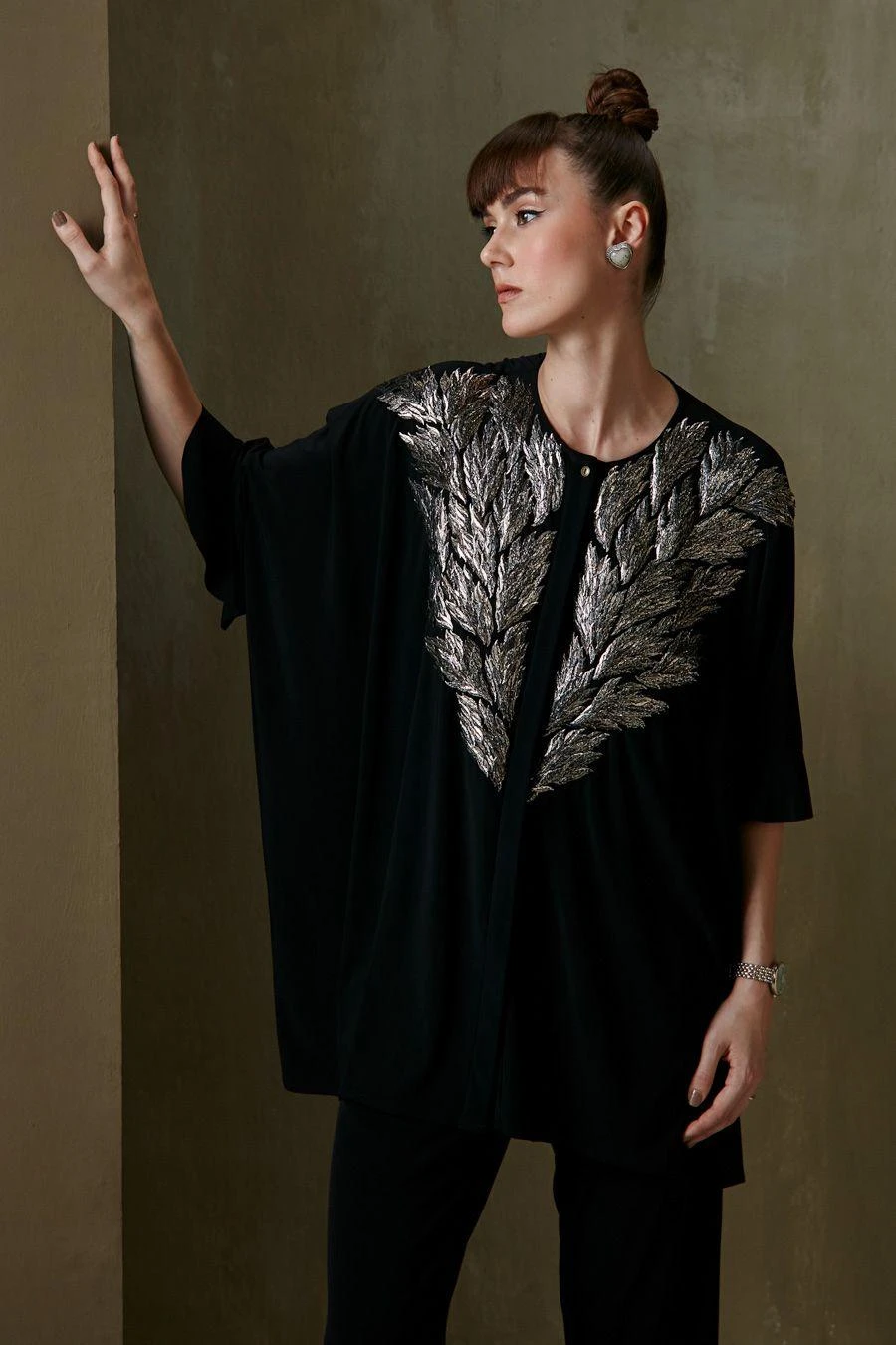 Namrata Joshipura Black Floral Embroidered Kaftan Set 7 Namrata Joshipura Black Floral Embroidered Kaftan Set - Image 5