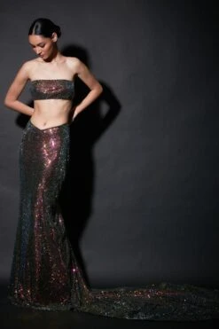 Itrh Black Embroidered Cape Set