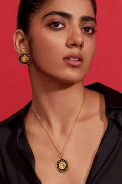 Aulerth Numisma Pendant Set By Shivan & Narresh