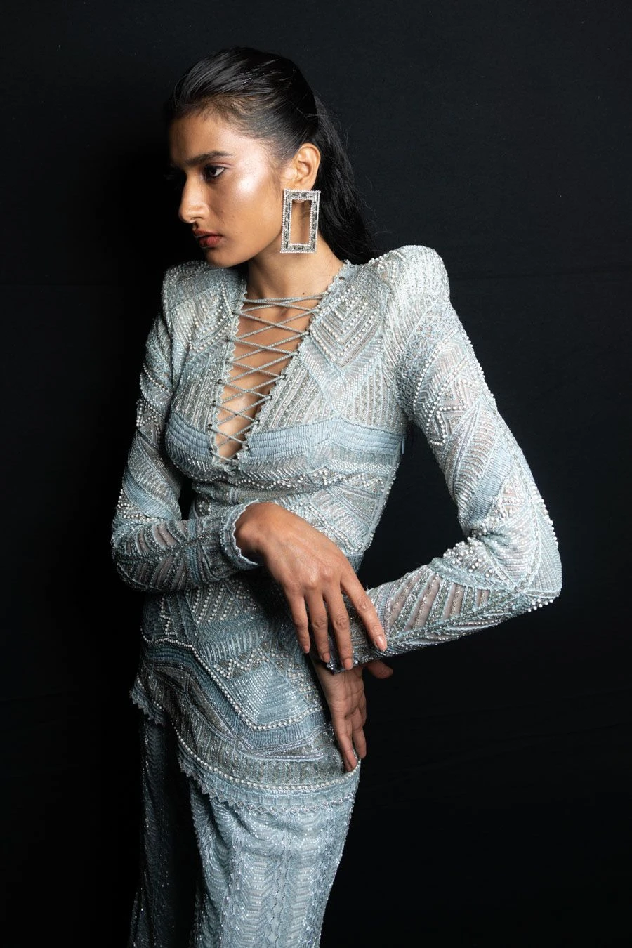 Ritika Mirchandani Ice Burst Geometric Embellished Kurta Set 6 Ritika Mirchandani Ice Burst Geometric Embellished Kurta Set - Image 4