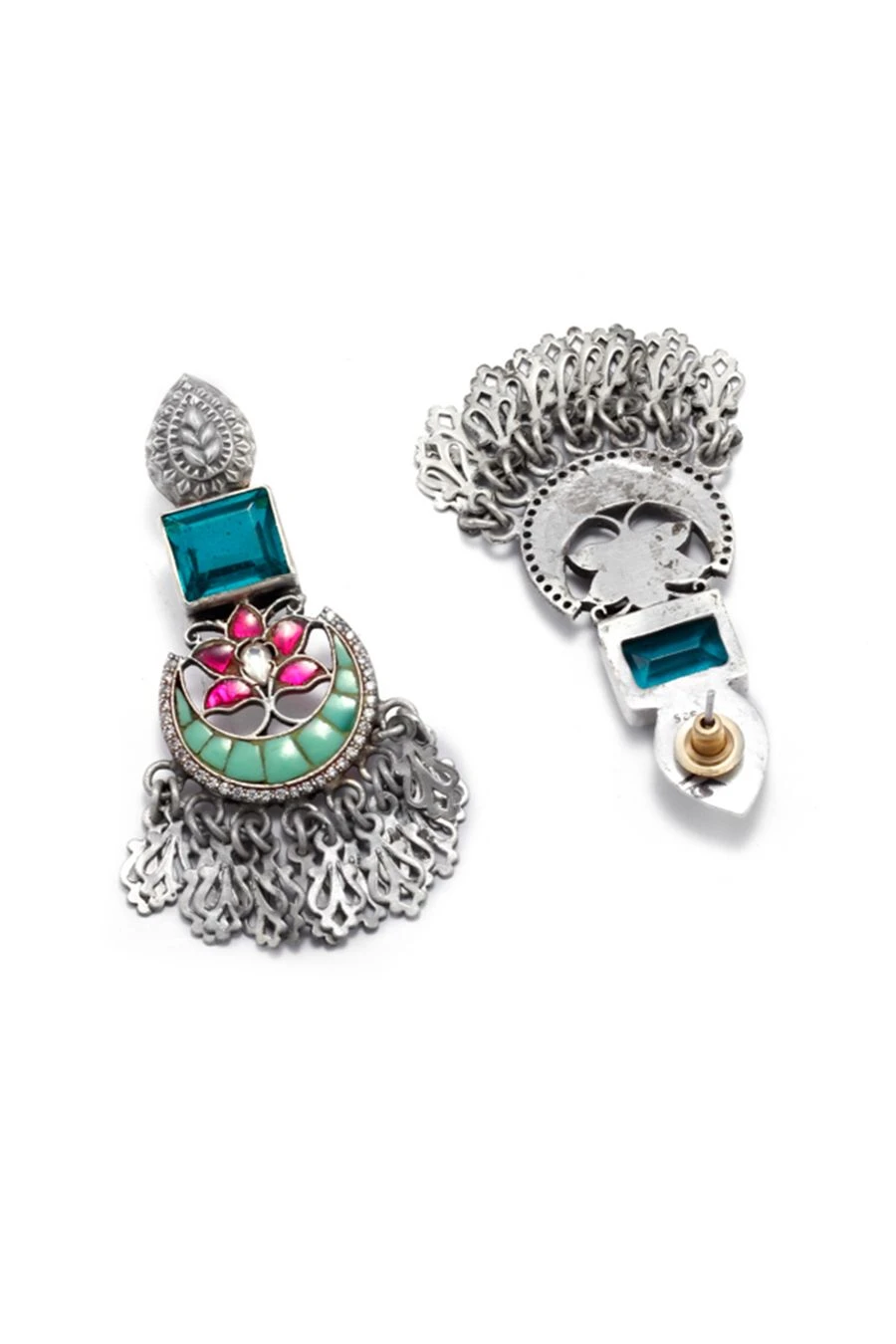 Sangeeta Boochra X Nitibha Kaul Silver Hawiya Earrings 5 Sangeeta Boochra X Nitibha Kaul Silver Hawiya Earrings - Image 3