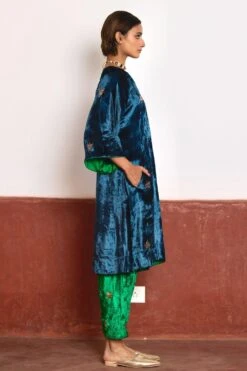 Shorshe Teal Blue Floral Embellished Velvet Kurta Set -Inca Sales Store 261223she4 3