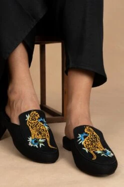 Nomada Black Jaguar Mules
