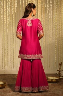 Sheetal Batra Aaira Radiant Pink Embellished Kurta Set -Inca Sales Store 2712s23b29 5