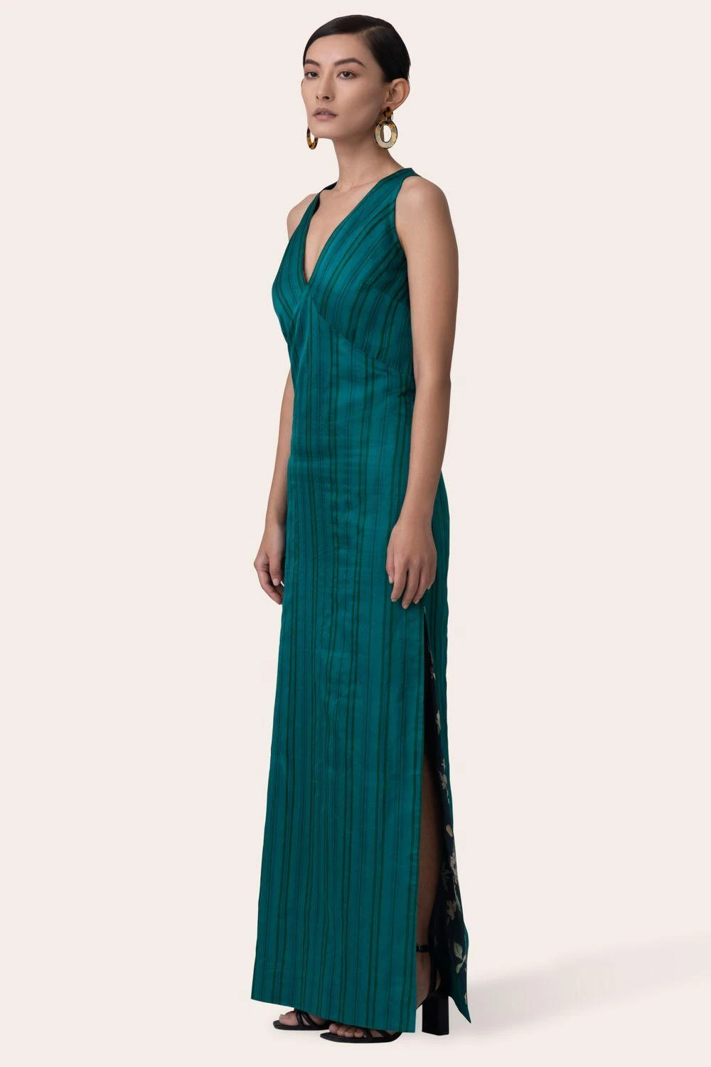 November Noon Bougainvillea Bloom V-neck Dress 4 November Noon Bougainvillea Bloom V-neck Dress - Image 2