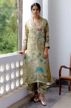 Archana Jaju Ivory Sage Handpainted Kalamkari Kurta Set