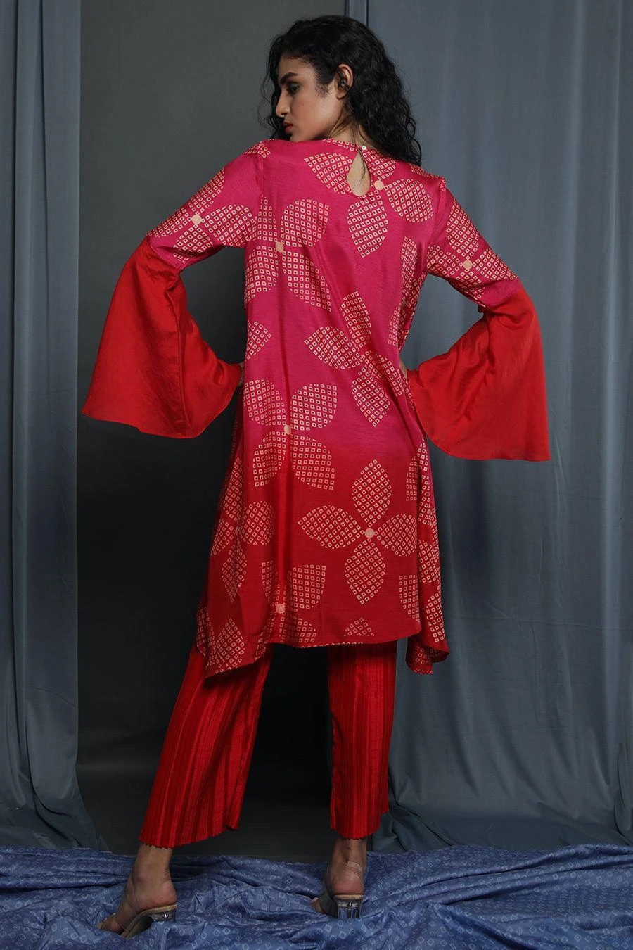 Krishna Mehta Red & Pink Shaded Tunic 6 Krishna Mehta Red & Pink Shaded Tunic - Image 4