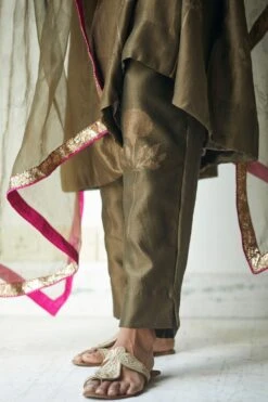 Shorshe Silk Organza Moss Green Stole 7 Shorshe Silk Organza Moss Green Stole -Inca Sales Store 2812sho23 3