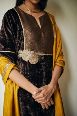 Shorshe Mulberry Silk Mustard Stole 8 Shorshe Mulberry Silk Mustard Stole -Inca Sales Store 2812sho27 3