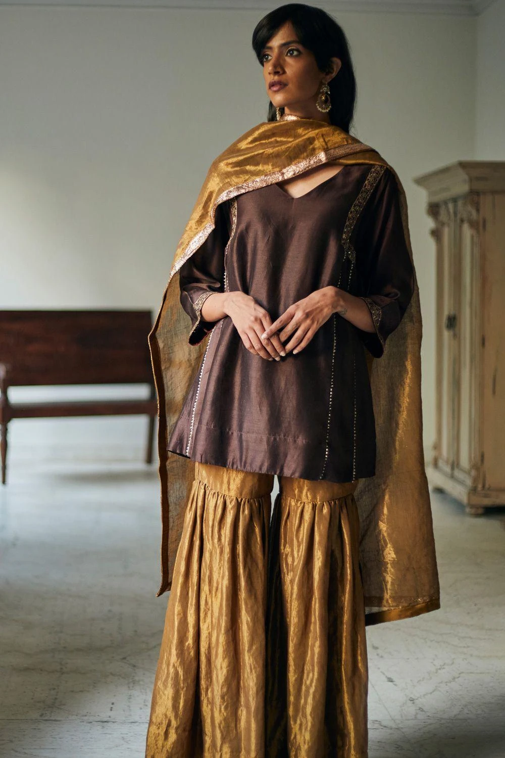 Shorshe Antique Gold Handloom Tissue Stole 3 Shorshe Antique Gold Handloom Tissue Stole