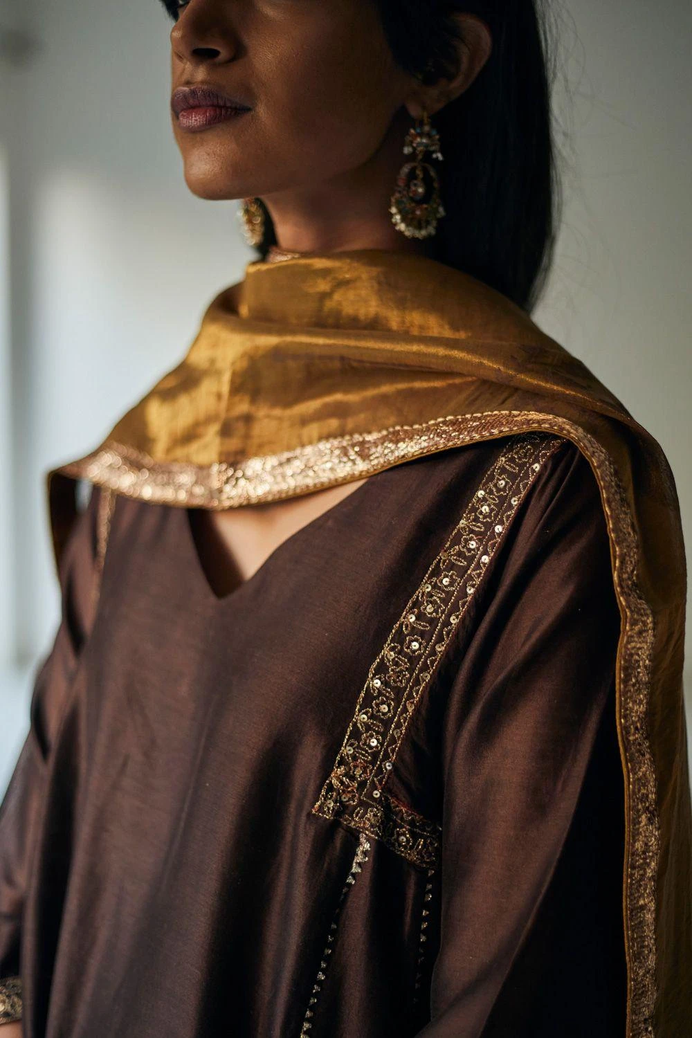 Shorshe Antique Gold Handloom Tissue Stole 4 Shorshe Antique Gold Handloom Tissue Stole - Image 2