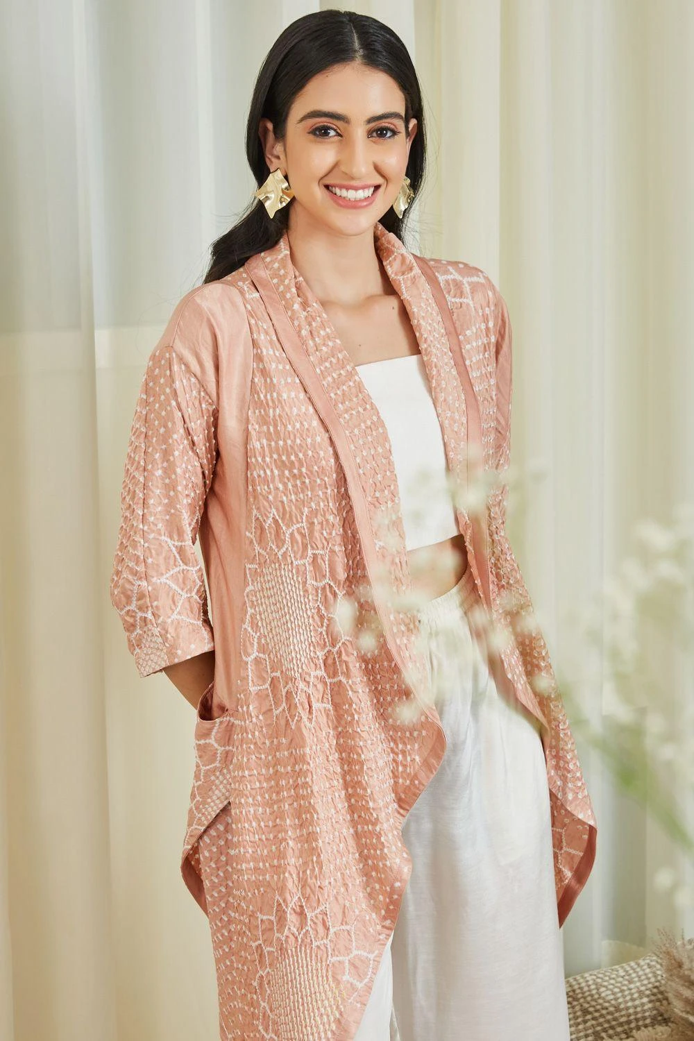 Twenty Nine Peach Gajji Silk Cape Set 4 Twenty Nine Peach Gajji Silk Cape Set - Image 2