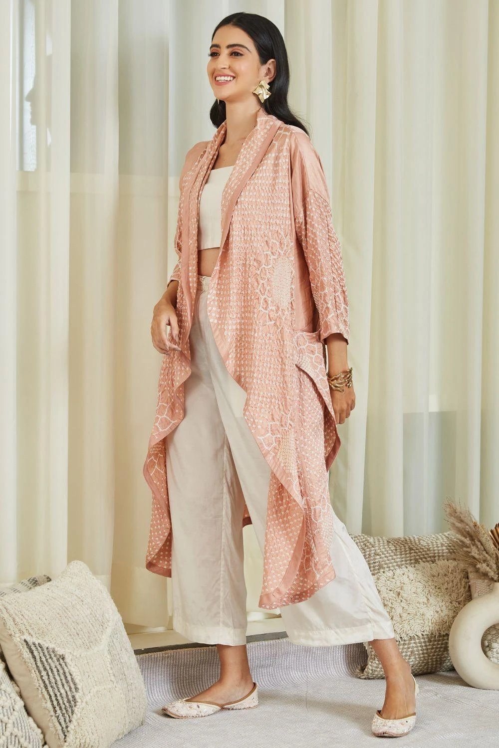 Twenty Nine Peach Gajji Silk Cape Set 5 Twenty Nine Peach Gajji Silk Cape Set - Image 3