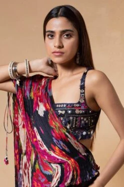 Saaksha & Kinni Red Floral Sari Dress & Embellished Bustier 10 Saaksha & Kinni Red Floral Sari Dress & Embellished Bustier -Inca Sales Store 290823sk03 4