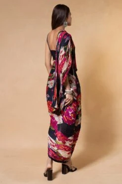 Saaksha & Kinni Red Floral Sari Dress & Embellished Bustier 11 Saaksha & Kinni Red Floral Sari Dress & Embellished Bustier -Inca Sales Store 290823sk03 5