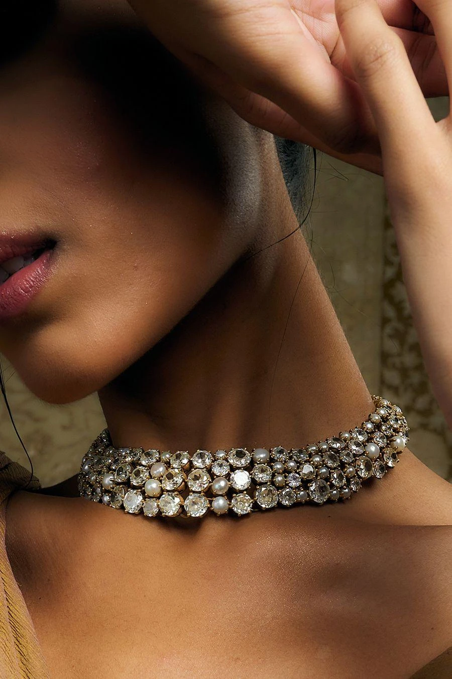Tarun Tahiliani Accessories Pearl And Crystal Studded Choker 4 Tarun Tahiliani Accessories Pearl And Crystal Studded Choker - Image 2
