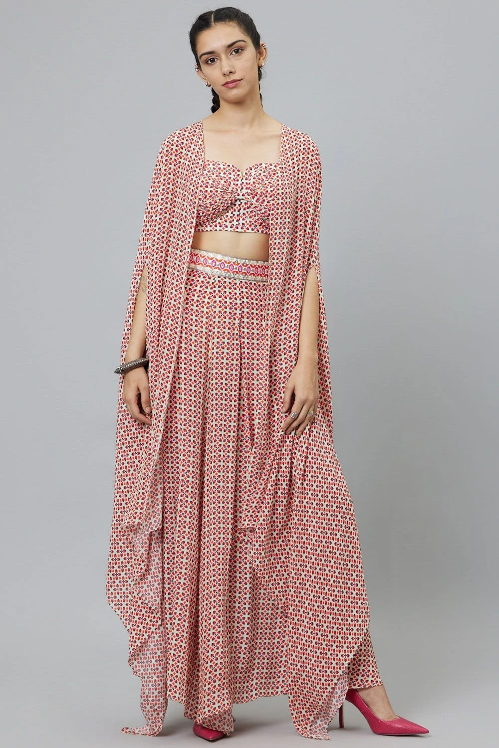 SVA Ivory Geometric Printed Cape Set 3 SVA Ivory Geometric Printed Cape Set