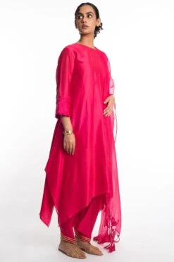 Aikeyah Pink Kurta Set With A Dupatta -Inca Sales Store 29ai14 3