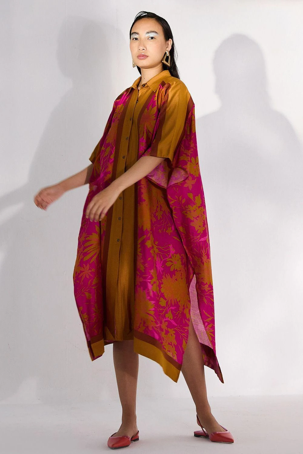 Twinkle Hanspal Bouquet Printed Kaftan Shirt Dress 4 Twinkle Hanspal Bouquet Printed Kaftan Shirt Dress - Image 2