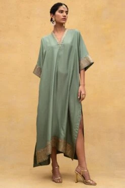 Jayanti Reddy Green Embellished Kaftan With Benarasi Borders -Inca Sales Store 300523jr01 2