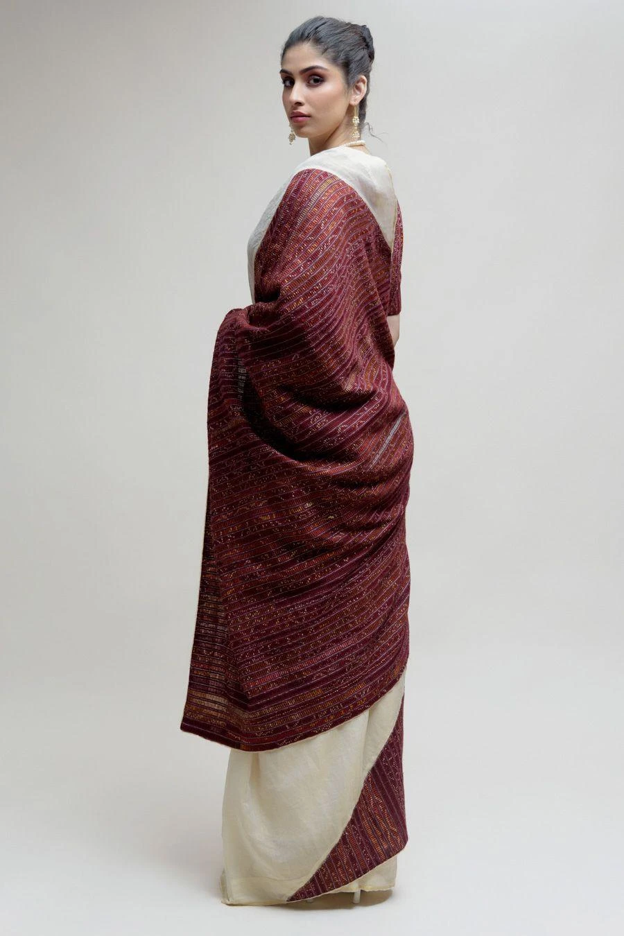 Naina Jain Off White & Brown Chanderi Tissue Sari Set 7 Naina Jain Off White & Brown Chanderi Tissue Sari Set - Image 5