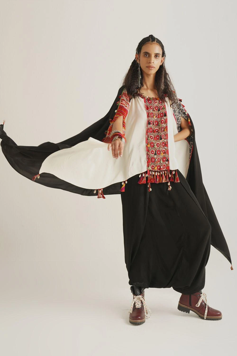 Aseem Kapoor Venika Double Colour Co-ord Set 4 Aseem Kapoor Venika Double Colour Co-ord Set - Image 2