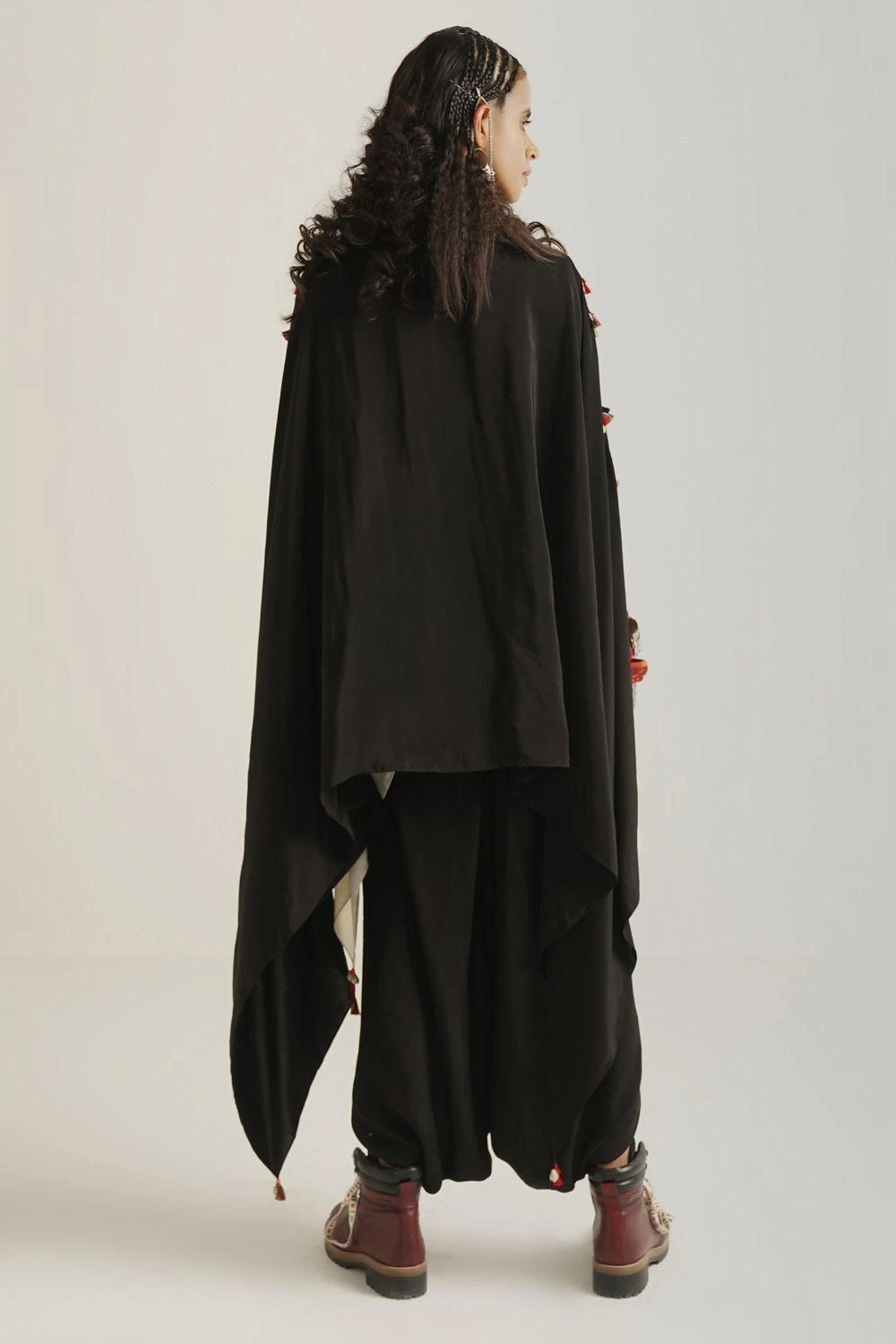 Aseem Kapoor Venika Double Colour Co-ord Set 8 Aseem Kapoor Venika Double Colour Co-ord Set - Image 6