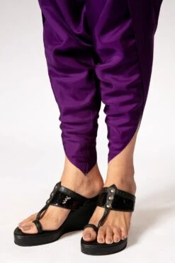 Stoffa Black Sequin Kohlapuri Wedges