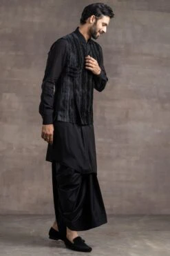 Tarun Tahiliani Men Black Silk Velvet Bundi Jacket -Inca Sales Store 411ttmw6 3