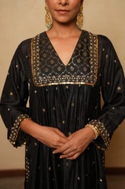 Pooja Keyur Black Embellished Kurta Set -Inca Sales Store 51023pk11 4