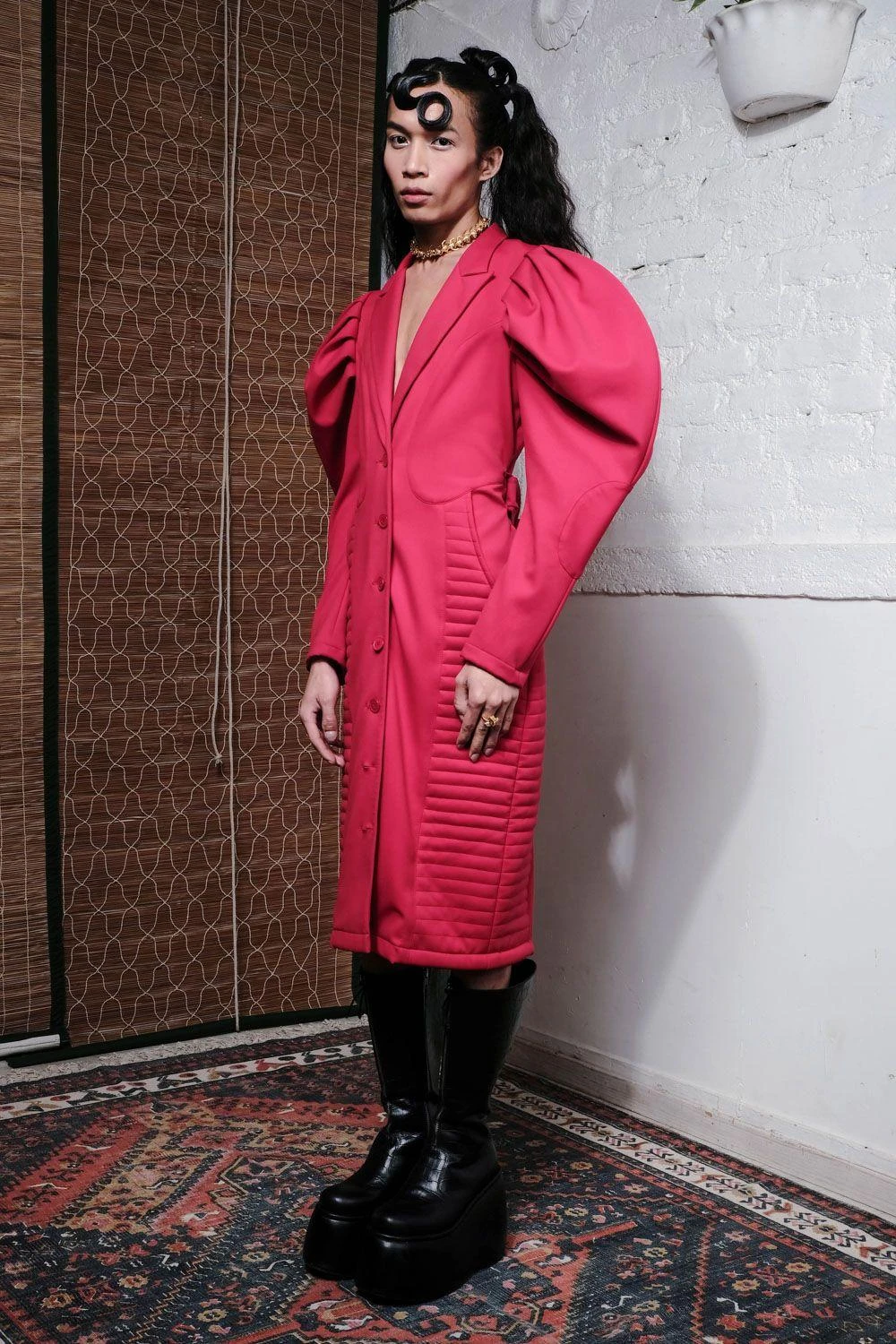 QUOD 2-D Wolf Wing Space Trench In Red 5 QUOD 2-D Wolf Wing Space Trench In Red - Image 3