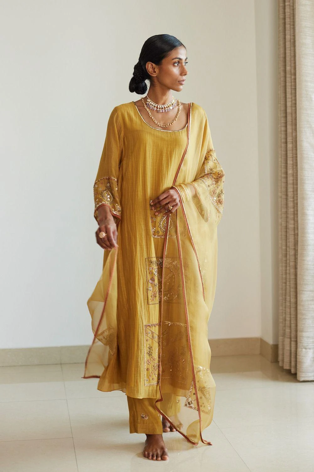 Sarang Kaur Yellow Akaari Stole 3 Sarang Kaur Yellow Akaari Stole