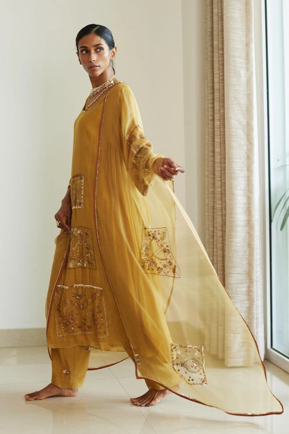 Sarang Kaur Yellow Akaari Stole 4 Sarang Kaur Yellow Akaari Stole - Image 2