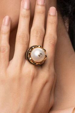 Isharya Amina Pearl Dome Ring