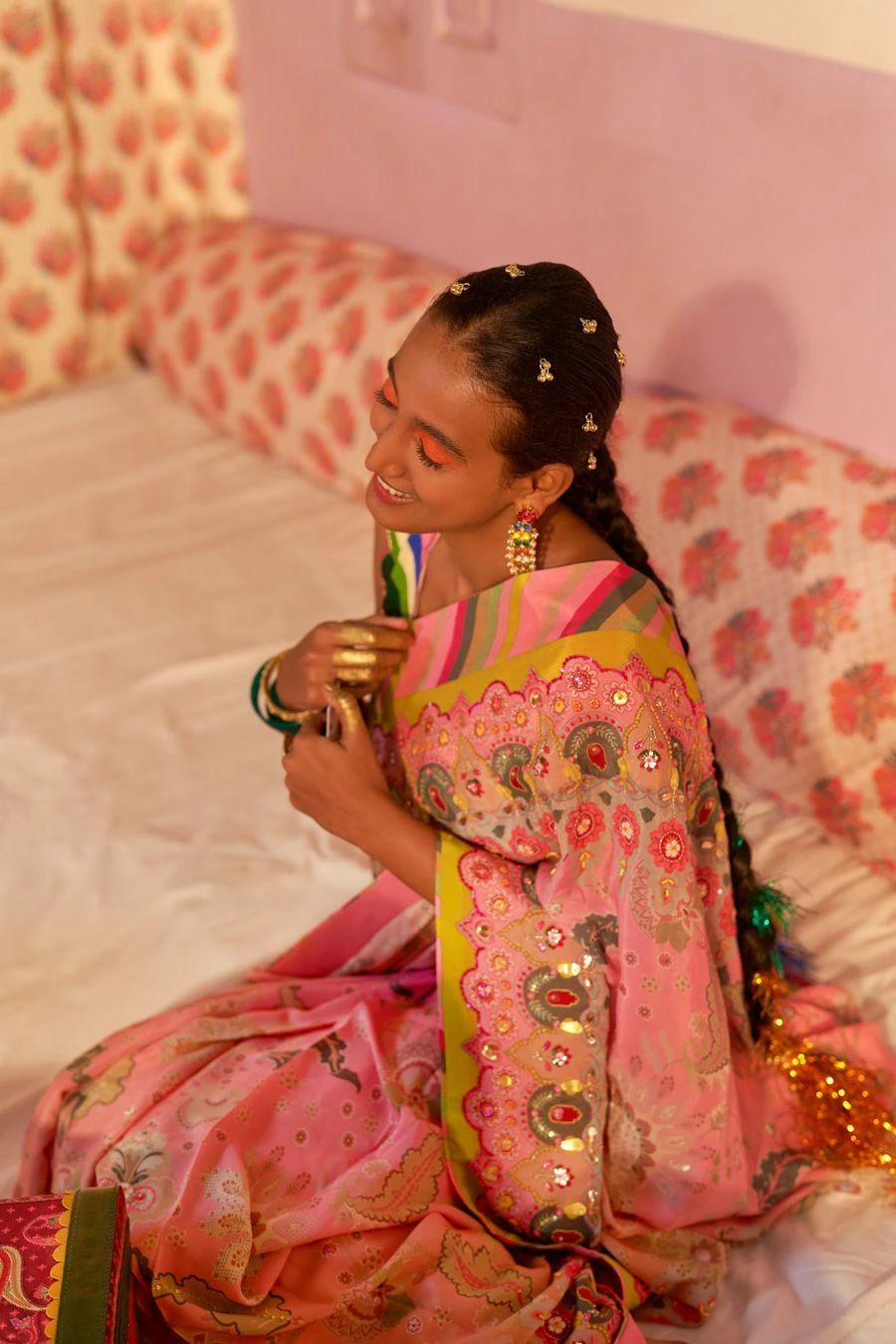 Siddhartha Bansal Twilight Pink Ombre Embroidered Sari Set 5 Siddhartha Bansal Twilight Pink Ombre Embroidered Sari Set - Image 3