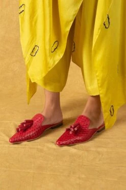 Inochhi Red Tasselled Mules -Inca Sales Store 6323id1 2