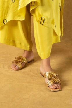 Inochhi Gold Monochrome Braided Flats