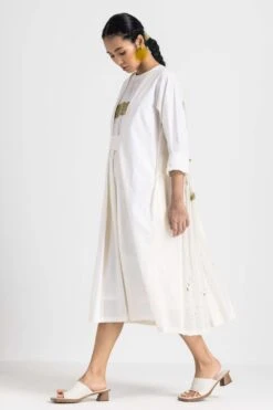 Three Ivory Back Pleated Tunic Set -Inca Sales Store 6923te1 3