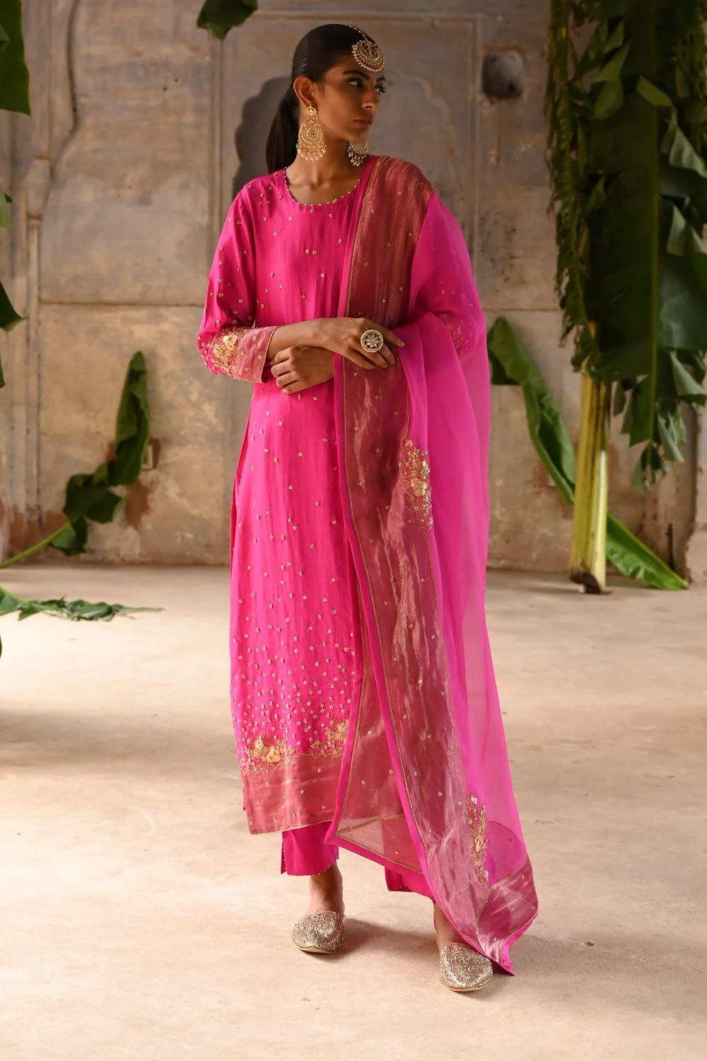 Deep Thee Fuchsia Pink Hand Embroidered Kurta Set 4 Deep Thee Fuchsia Pink Hand Embroidered Kurta Set - Image 2