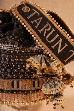 Tarun Tahiliani Accessories Ivory & Gold Embroidered Byzentium Potli 5 Tarun Tahiliani Accessories Ivory & Gold Embroidered Byzentium Potli -Inca Sales Store 71123tta14 2